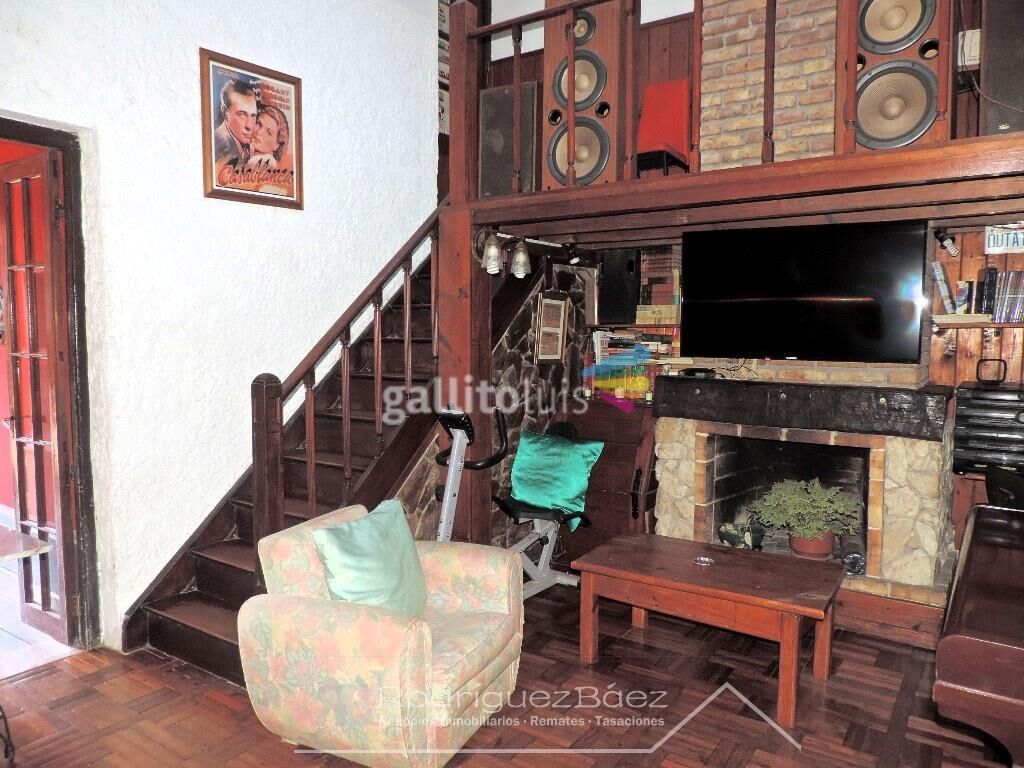 Venta Casa 2 Dormitorios Patio Garage Bella Vista