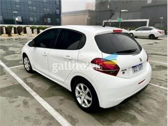 https://www.gallito.com.uy/peugeot-208-12-like-francia-25940713