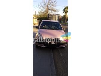https://www.gallito.com.uy/yaris-hb-con-aire-lindo-27415396