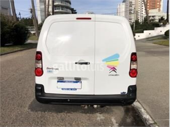 https://www.gallito.com.uy/citroen-grand-berlingo-b9-2015-excelente-estado-caccesorios-27518155