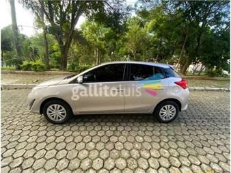 https://web5.gallito.com.uy/toyota-yaris-15-27798695