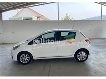 https://web5.gallito.com.uy/toyota-yaris-2013-27817938