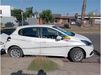 https://web5.gallito.com.uy/peugeot-208-allure-16-vti-28106400
