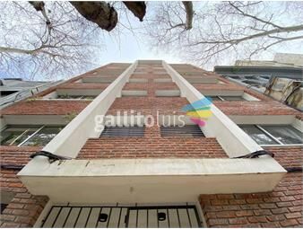 https://www.gallito.com.uy/venta-de-apartamento-con-2-dormitorios-en-centro-inmuebles-25311864