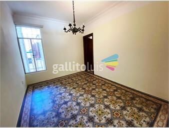 https://www.gallito.com.uy/alquiler-apartamento-al-frente-con-3-dormitorios-y-patio-e-inmuebles-25889296