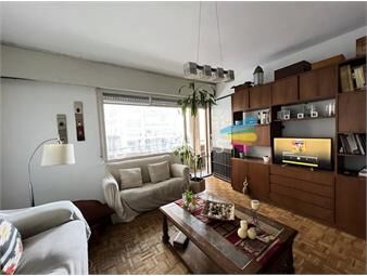 https://www.gallito.com.uy/venta-apartamento-con-3-dormitorios-en-pocitos-inmuebles-25253630