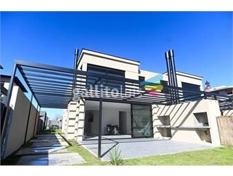 https://www.gallito.com.uy/venta-casa-con-3-dormitorios-en-parques-ii-inmuebles-26000478