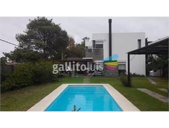 https://www.gallito.com.uy/venta-de-casa-con-4-dormitorios-en-solymar-inmuebles-26085403