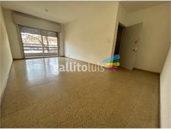 https://www.gallito.com.uy/alquiler-apartamento-al-frente-con-2-dormitorios-y-terraza-inmuebles-26063026