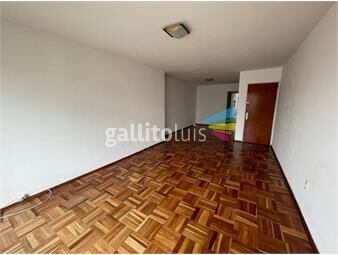 https://www.gallito.com.uy/alquiler-de-apartamento-con-2-dormitorios-dependencia-de-se-inmuebles-26234579