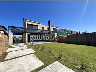 https://www.gallito.com.uy/venta-casa-con-3-dormitorios-en-parques-ii-inmuebles-26923619