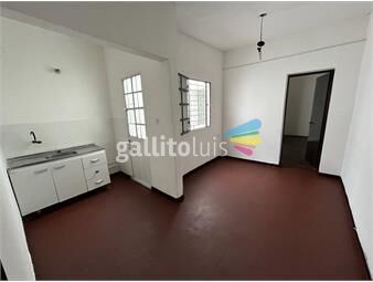 https://www.gallito.com.uy/alquiler-apartamento-con-1-dormitorio-y-patio-en-centro-inmuebles-26266049