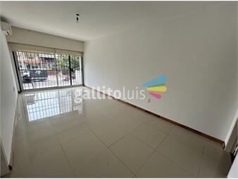 https://www.gallito.com.uy/alquiler-apartamento-al-frente-con-dos-dormitorios-y-amlio-inmuebles-26864522