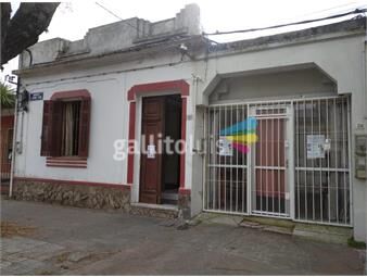 https://www.gallito.com.uy/casa-totalmente-renovada-con-apto-baño-y-cocina-inmuebles-22507036