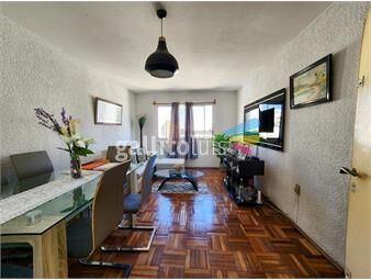 https://www.gallito.com.uy/apartamento-en-venta-3-dormitorios-cordon-a-pasos-de-18-inmuebles-22660486