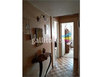 https://www.gallito.com.uy/lindo-apartamento-sobre-rambla-a-reciclar-salon-comunal-inmuebles-22756552