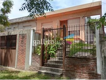 https://www.gallito.com.uy/hermosa-casa-al-frente-2-dormitorios-garaje-y-fondo-inmuebles-23601683