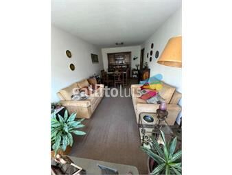 https://www.gallito.com.uy/venta-apartamento-2-dormitorios-y-escritorio-punta-carretas-inmuebles-23800789
