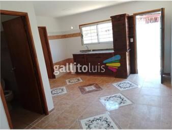 https://www.gallito.com.uy/impecable-cochera-prox-a-avenida-inmuebles-23023503