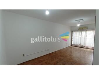 https://www.gallito.com.uy/apartamento-de-2-dormitorios-con-gran-patio-en-centro-inmuebles-24983679
