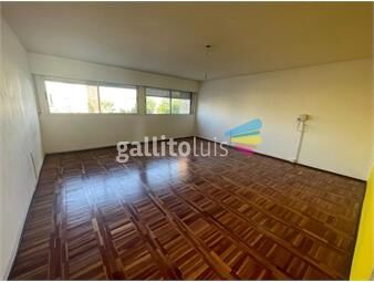 https://www.gallito.com.uy/4-dormitorios-al-frente-macari-vende-inmuebles-25112375