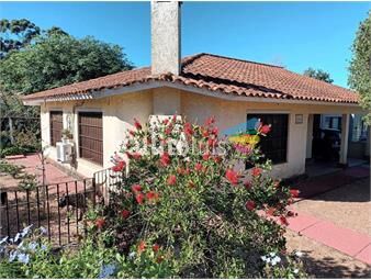 https://www.gallito.com.uy/dueño-vende-hermosa-casa-en-parque-del-plata-sur-inmuebles-25925014