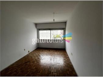 https://www.gallito.com.uy/amplio-apartamento-1-dormitorio-al-frente-con-balcon-inmuebles-25549818