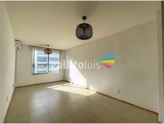 https://www.gallito.com.uy/apartamento-de-1-dormitorio-piso-4-con-garage-lugar-fijo-inmuebles-21991989