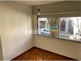 https://www.gallito.com.uy/alquiler-amplio-apartamento-al-frente-super-luminoso-inmuebles-25769009