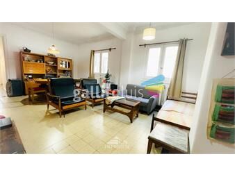 https://www.gallito.com.uy/apartamento-en-venta-en-el-centro-de-4-dormitorios-frente-inmuebles-25827793