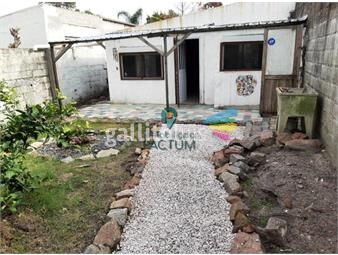 https://www.gallito.com.uy/alquiler-casa-al-fondo-ambiente-de-30-m2-mas-jardin-lagomar-inmuebles-23476351