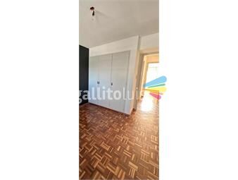 https://www.gallito.com.uy/proxrambla-piso-alto-con-terraza-y-garage-inmuebles-25888873