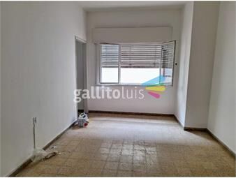 https://www.gallito.com.uy/lindo-comodo-con-patio-reservado-inmuebles-26016438