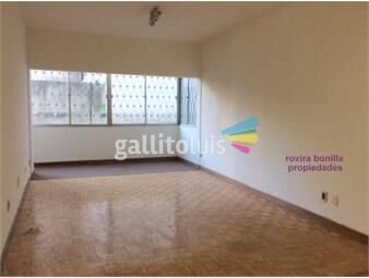 https://www.gallito.com.uy/comodo-apartamento-en-inmejorable-ubicacion-rio-negro-y-18-inmuebles-26055523