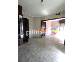 https://www.gallito.com.uy/impecable-casa-en-primer-piso-tres-dormitorios-impecable-inmuebles-26193708