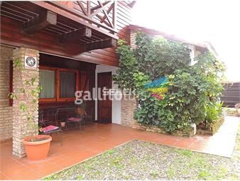 https://www.gallito.com.uy/la-floresta-vendo-4-dormitorios-2-baños-piscina-barbacoa-inmuebles-26256899