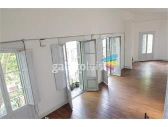 https://www.gallito.com.uy/casa-de-2-dormitorios-con-balcon-en-centro-inmuebles-26545309