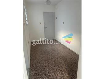 https://www.gallito.com.uy/excelente-ubicacion-a-pasos-de-av-agraciada-inmuebles-26657650