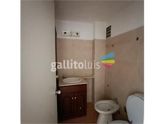 https://www.gallito.com.uy/apartamento-de-tres-dormitorios-en-punta-carretas-inmuebles-26684075