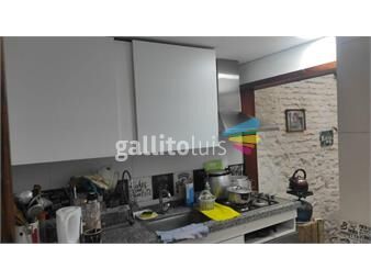 https://www.gallito.com.uy/casa-en-venta-en-tres-cruces-inmuebles-26726010