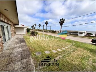 https://www.gallito.com.uy/venta-de-casa-frente-a-playa-del-balneario-costa-azul-inmuebles-26790602