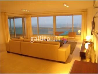 https://www.gallito.com.uy/apartamento-en-brava-3-dormitorios-inmuebles-17399280
