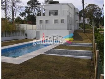 https://www.gallito.com.uy/casa-en-manantiales-4-dormitorios-con-piscina-parrillero-y-inmuebles-19200690