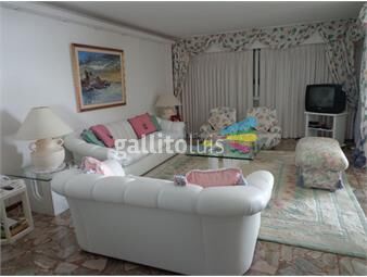 https://www.gallito.com.uy/apartamento-en-mansa-3-dormitorios-inmuebles-17394128