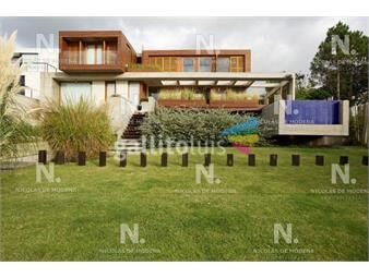 https://www.gallito.com.uy/casa-en-manantiales-el-chorro-inmuebles-20450276