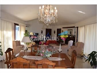 https://www.gallito.com.uy/casa-en-mansa-4-dormitorios-inmuebles-17598087