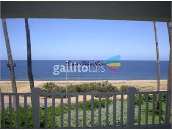 https://www.gallito.com.uy/venta-casa-1-era-linea-al-mar-en-playa-mansa-8-dormitorios-inmuebles-17644697