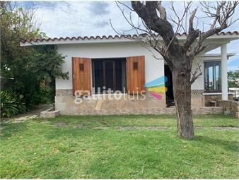 https://www.gallito.com.uy/venta-casa-3-dormitorios-playa-mansa-punta-del-este-inmuebles-21468967
