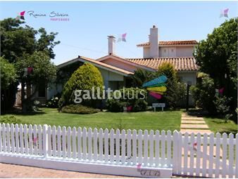 https://www.gallito.com.uy/casa-en-peninsula-4-dormitorios-inmuebles-17960095