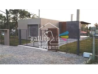 https://www.gallito.com.uy/casa-estilo-moderna-con-piscina-climatizada-inmuebles-22016716